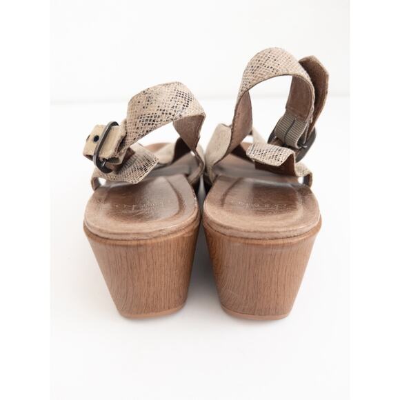 Dansko Snakeskin Clog Heel Sandal Size 41 - Picture 3 of 11